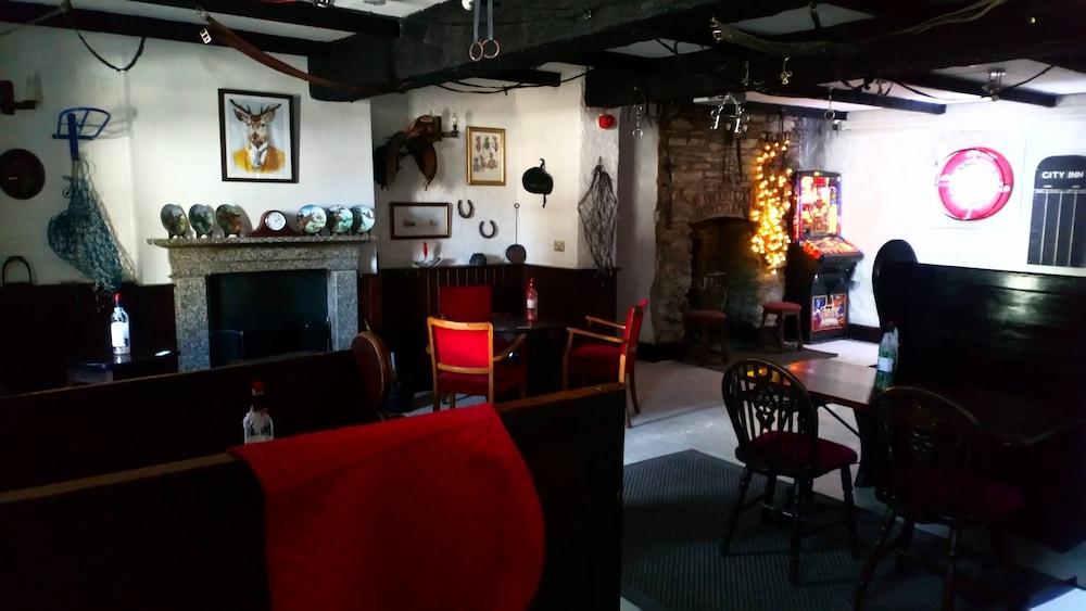 The City Inn ترورو المظهر الخارجي الصورة