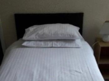 The City Inn ترورو المظهر الخارجي الصورة