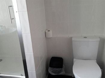 The City Inn ترورو المظهر الخارجي الصورة
